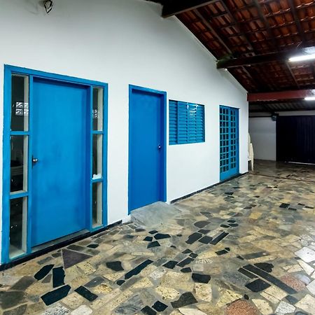 乌贝兰迪亚 Pousada Roosevelt Quarto 04 - Pousada Central Prox Rodoviaria E Dist Industrial酒店 外观 照片